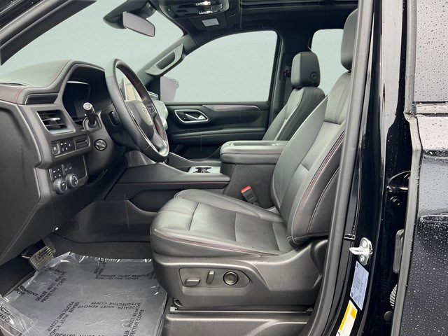 Certified 2024 Chevrolet Suburban RST w/ Luxury Package AWD/4WD image 8