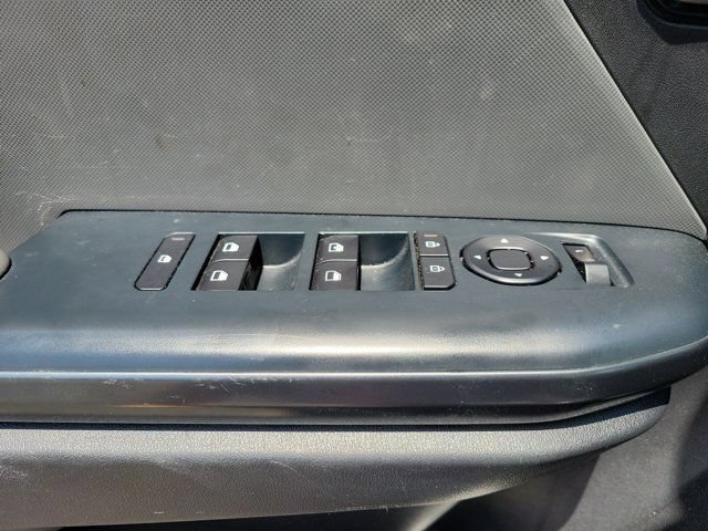 Used 2025 Kia K4 FWD image 5