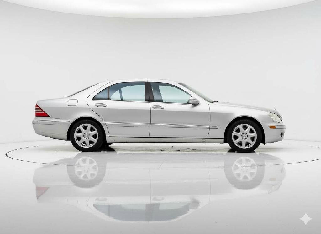 Used 2004 Mercedes-Benz S 500 4MATIC image 4