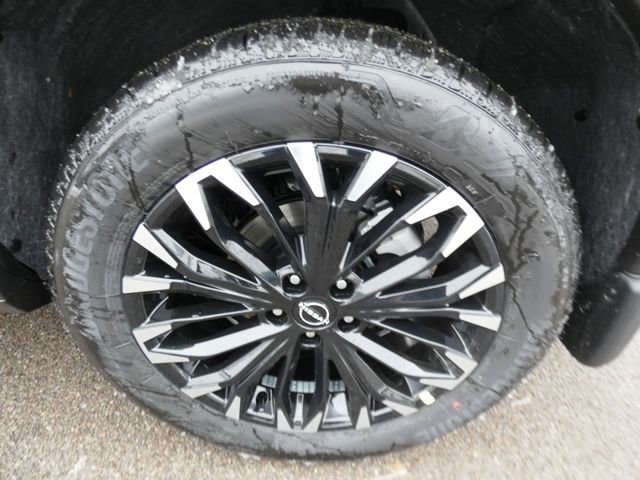 New 2026 Nissan Rogue SV AWD/4WD image 9