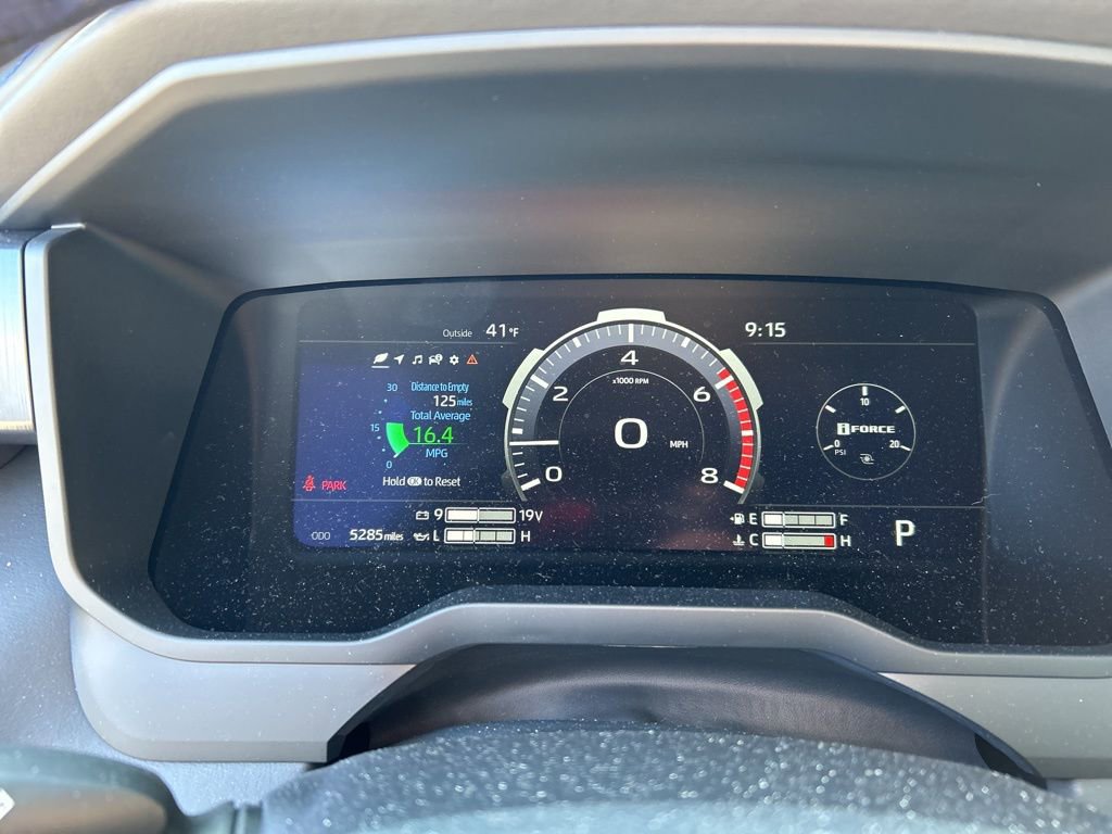 New 2026 Toyota Tundra Platinum image 9