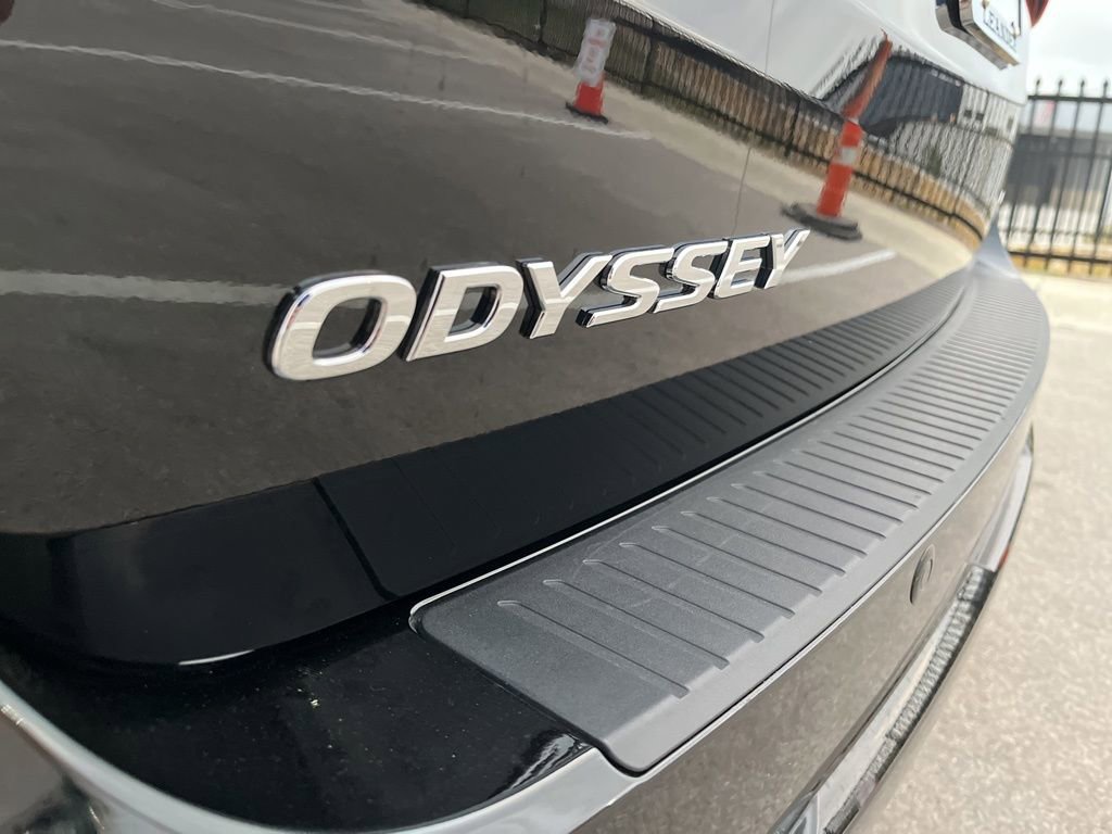 Certified 2026 Honda Odyssey Elite image 8