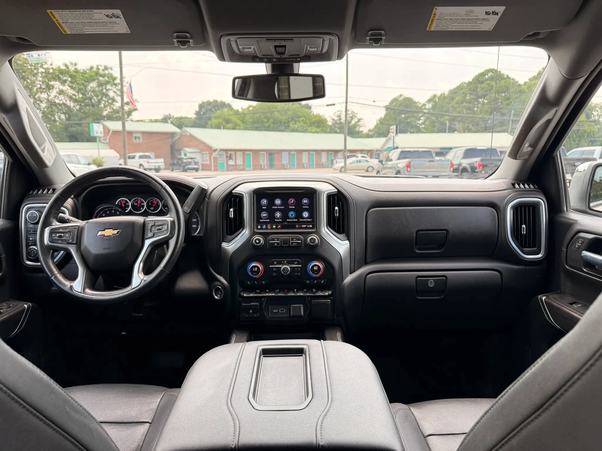 Used 2021 Chevrolet Silverado 1500 LTZ AWD/4WD image 18