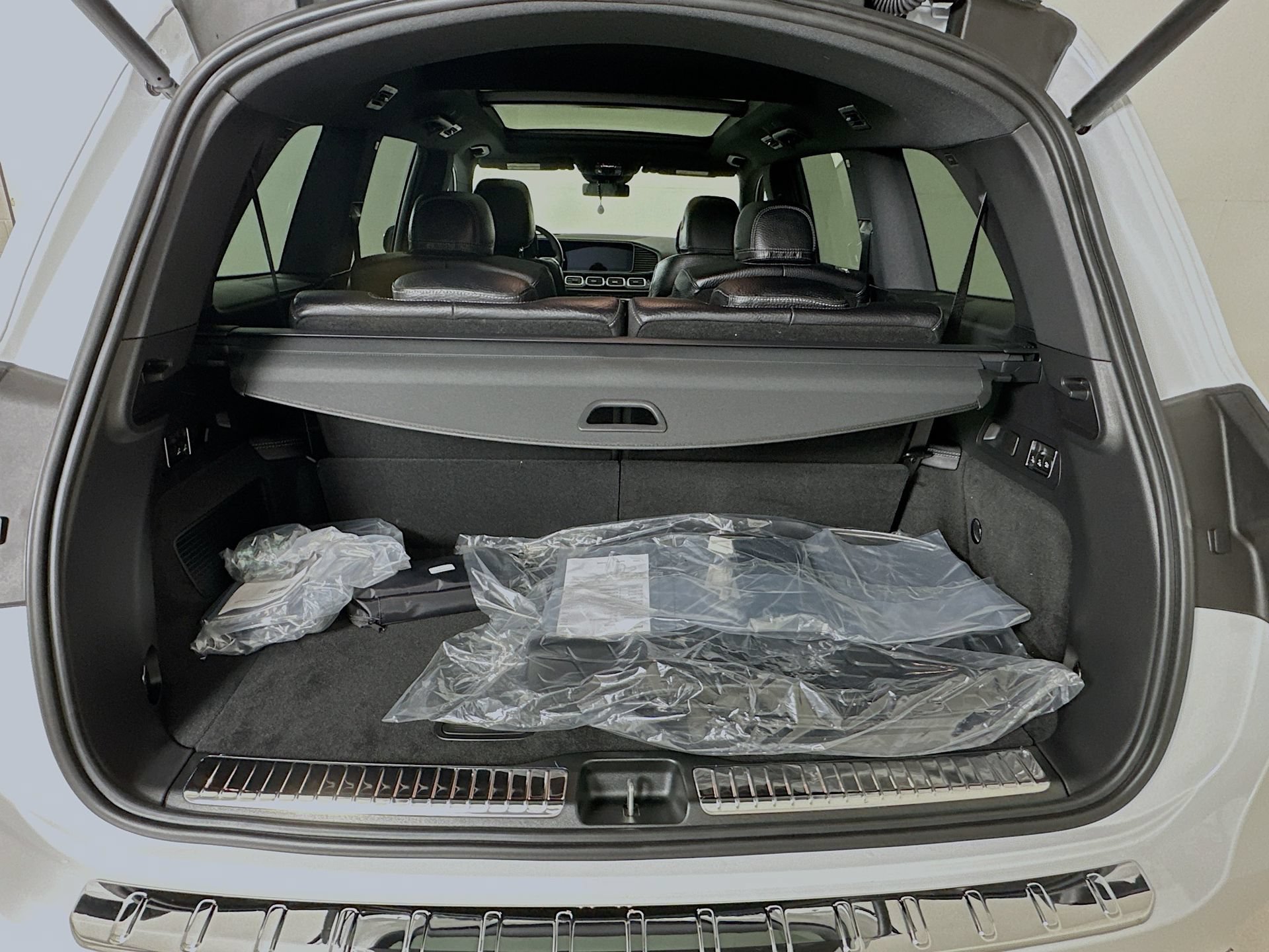 New 2026 Mercedes-Benz GLS 580 4MATIC image 29