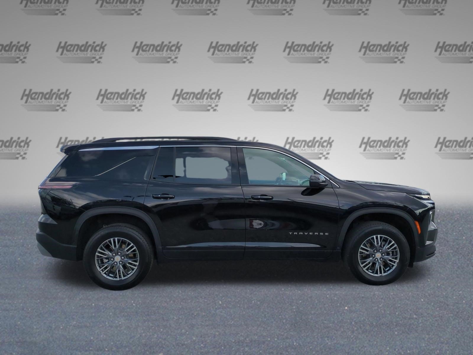 Used 2026 Chevrolet Traverse LT AWD/4WD image 11
