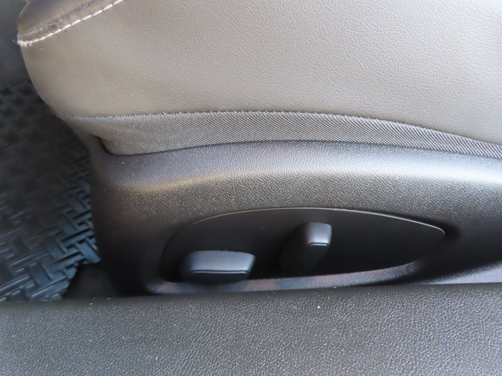 Used 2017 Chevrolet Camaro SS image 9