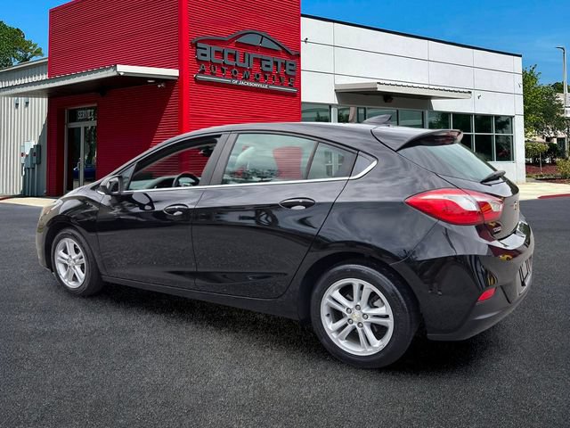 Used 2017 Chevrolet Cruze LT w/ Convenience Package FWD image 3