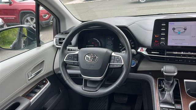 Certified 2021 Toyota Sienna XLE AWD/4WD image 20