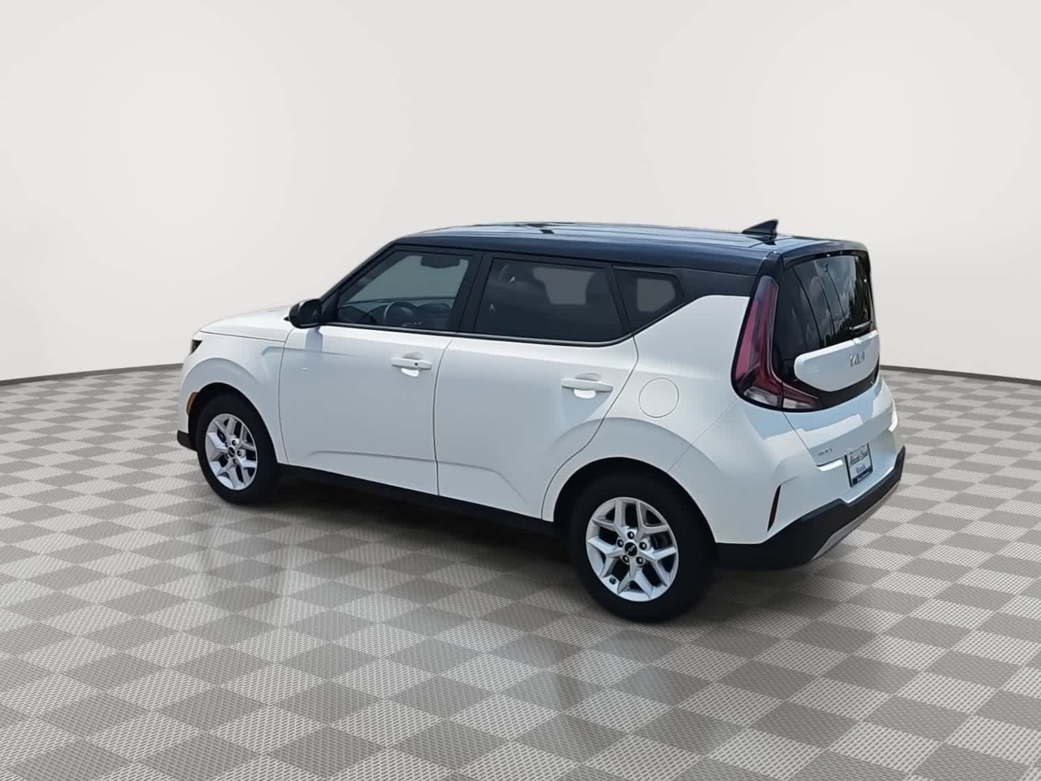 Used 2024 Kia Soul S FWD image 6