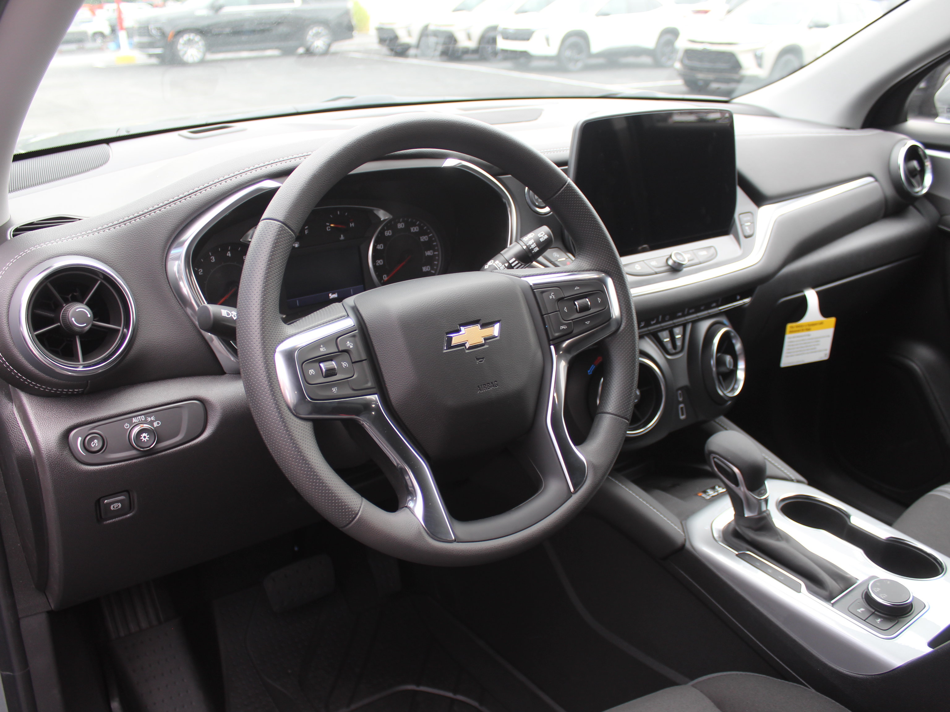New 2026 Chevrolet Blazer LT w/ Convenience Package AWD/4WD image 10