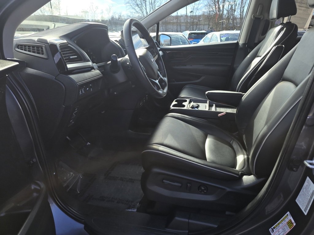 Used 2025 Honda Odyssey Touring image 16