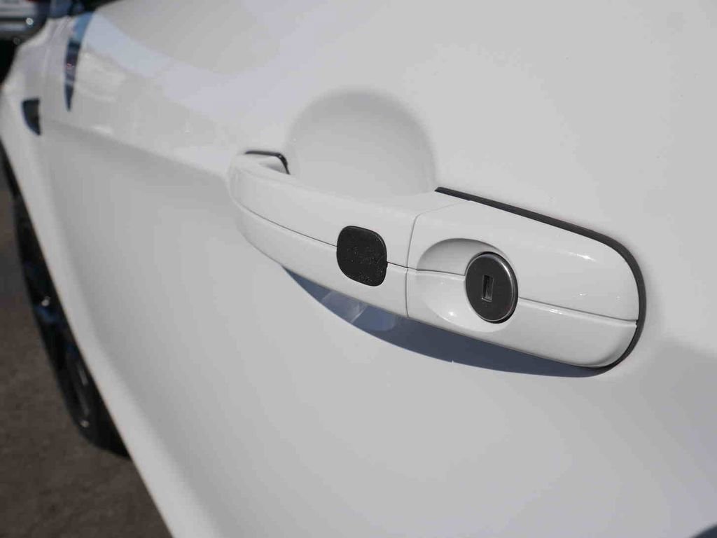 Used 2019 Ford Escape SE image 11