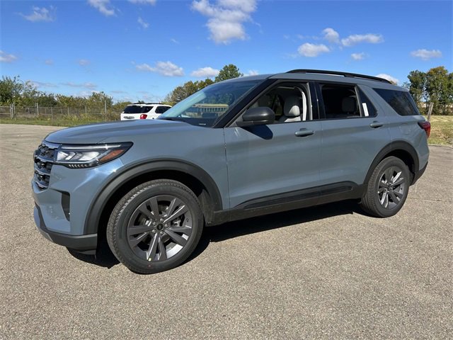 New 2026 Ford Explorer Active image 3