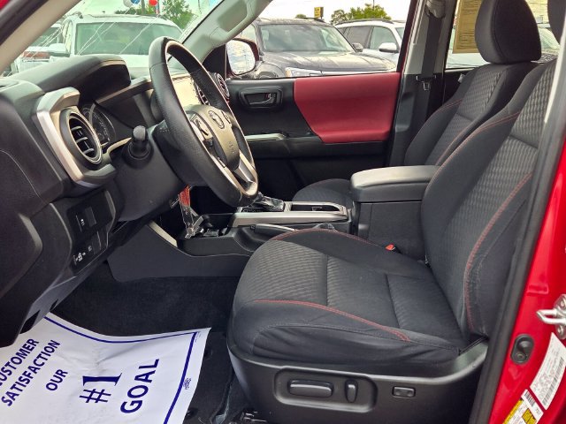 Used 2021 Toyota Tacoma SR5 RWD image 5