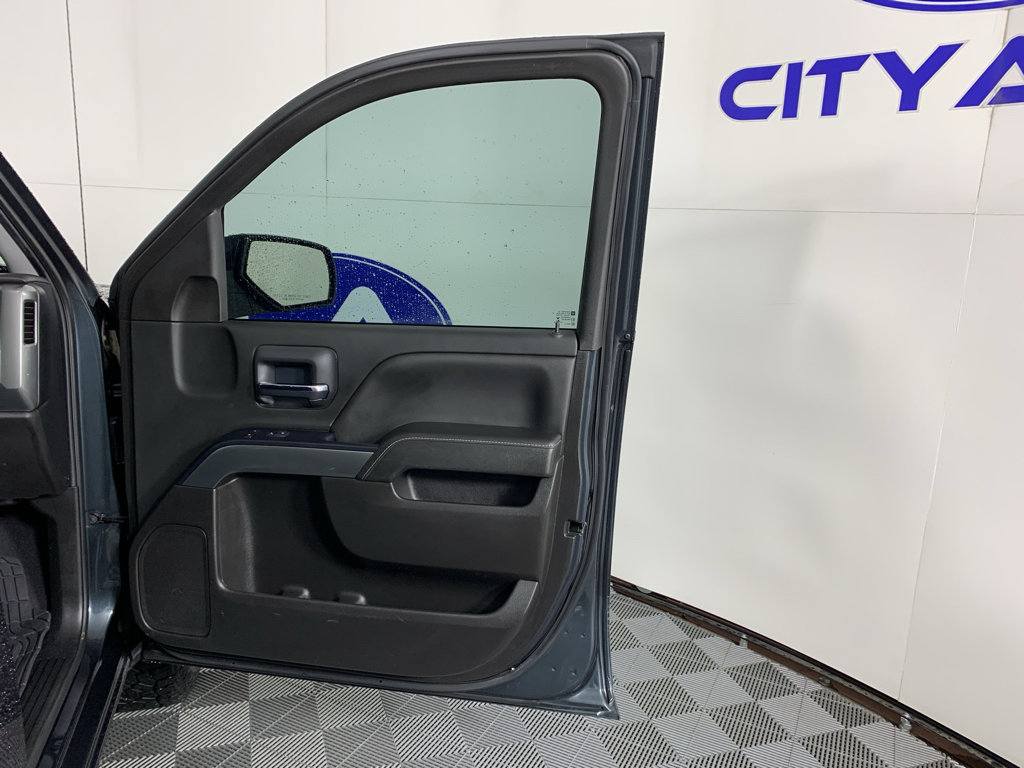 Used 2019 Chevrolet Silverado 1500 LT image 38