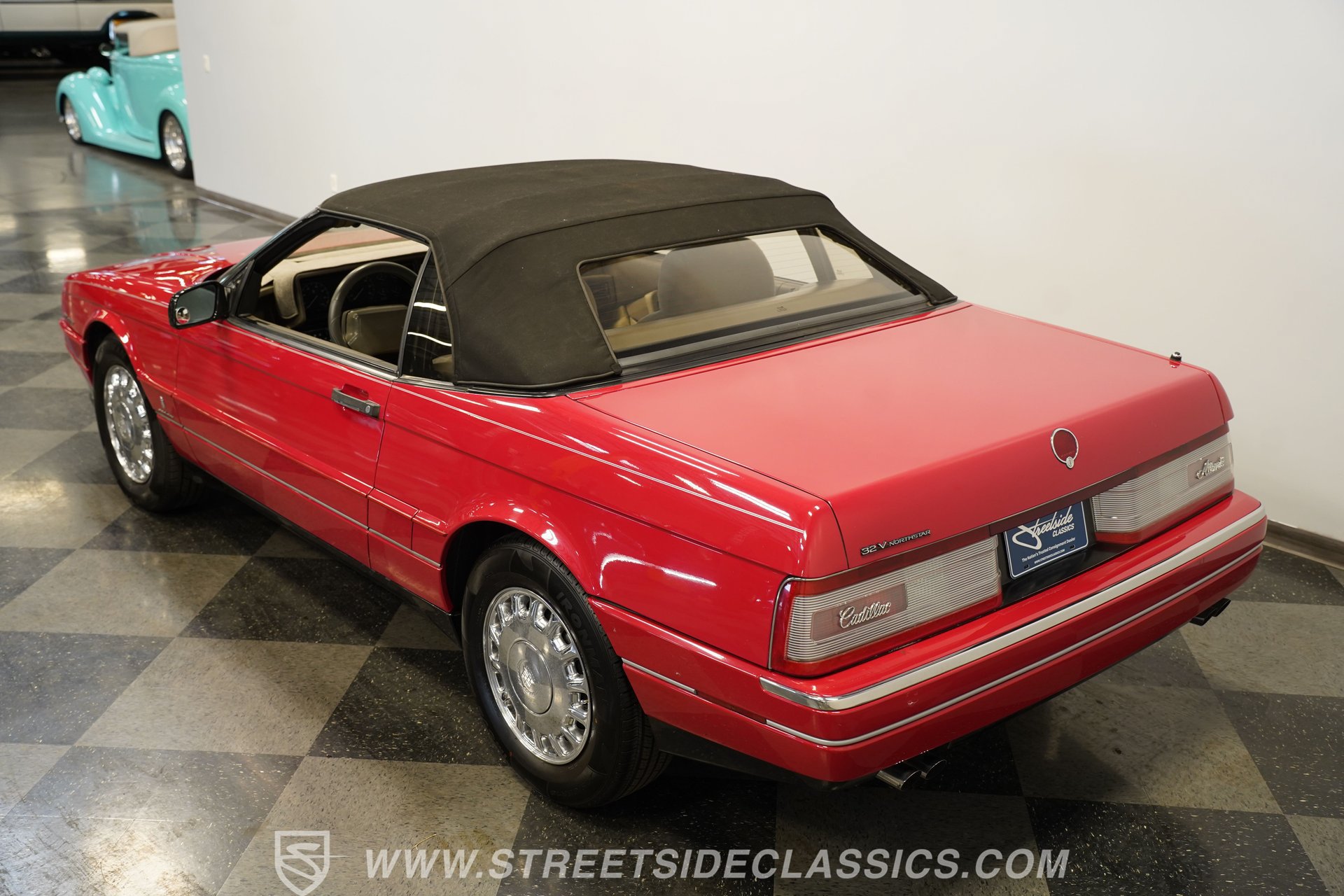 Used 1993 Cadillac Allante FWD image 27