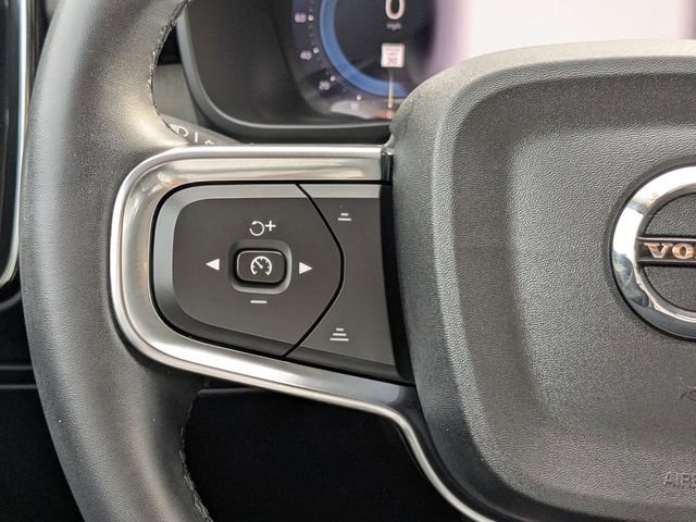 Certified 2023 Volvo XC40 B5 Plus w/ Protection Package Premier image 32