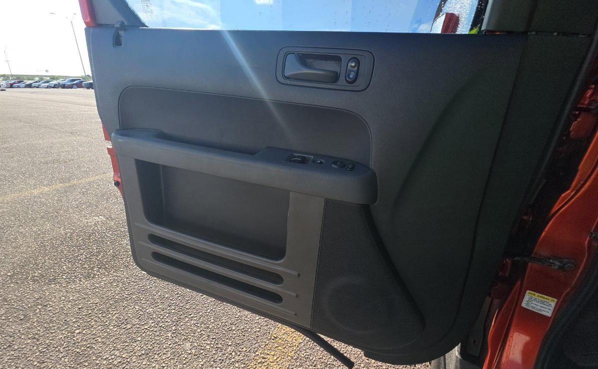 Used 2004 Honda Element EX image 9