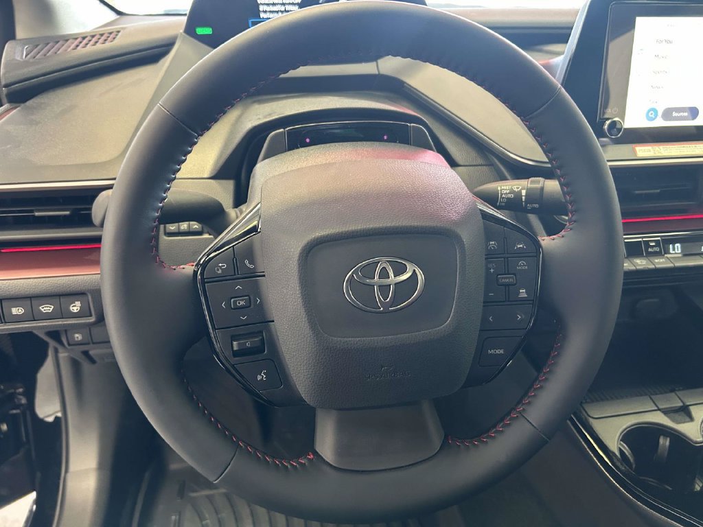 Used 2026 Toyota Prius Plug-In Hybrid FWD image 19