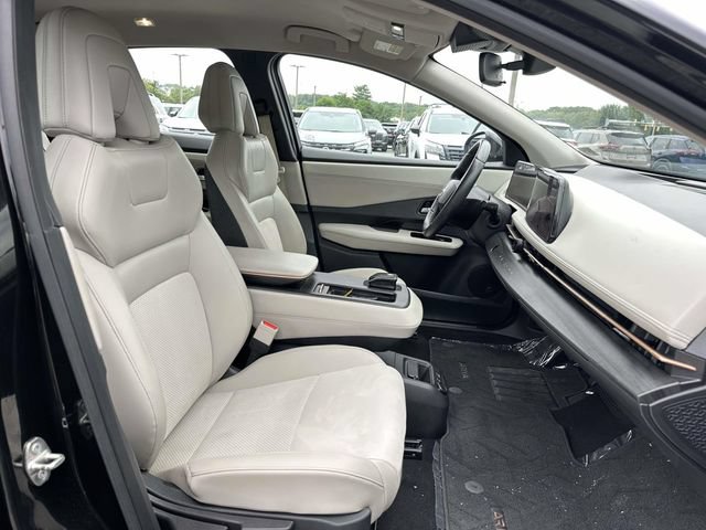 Used 2023 Nissan Ariya AWD image 9