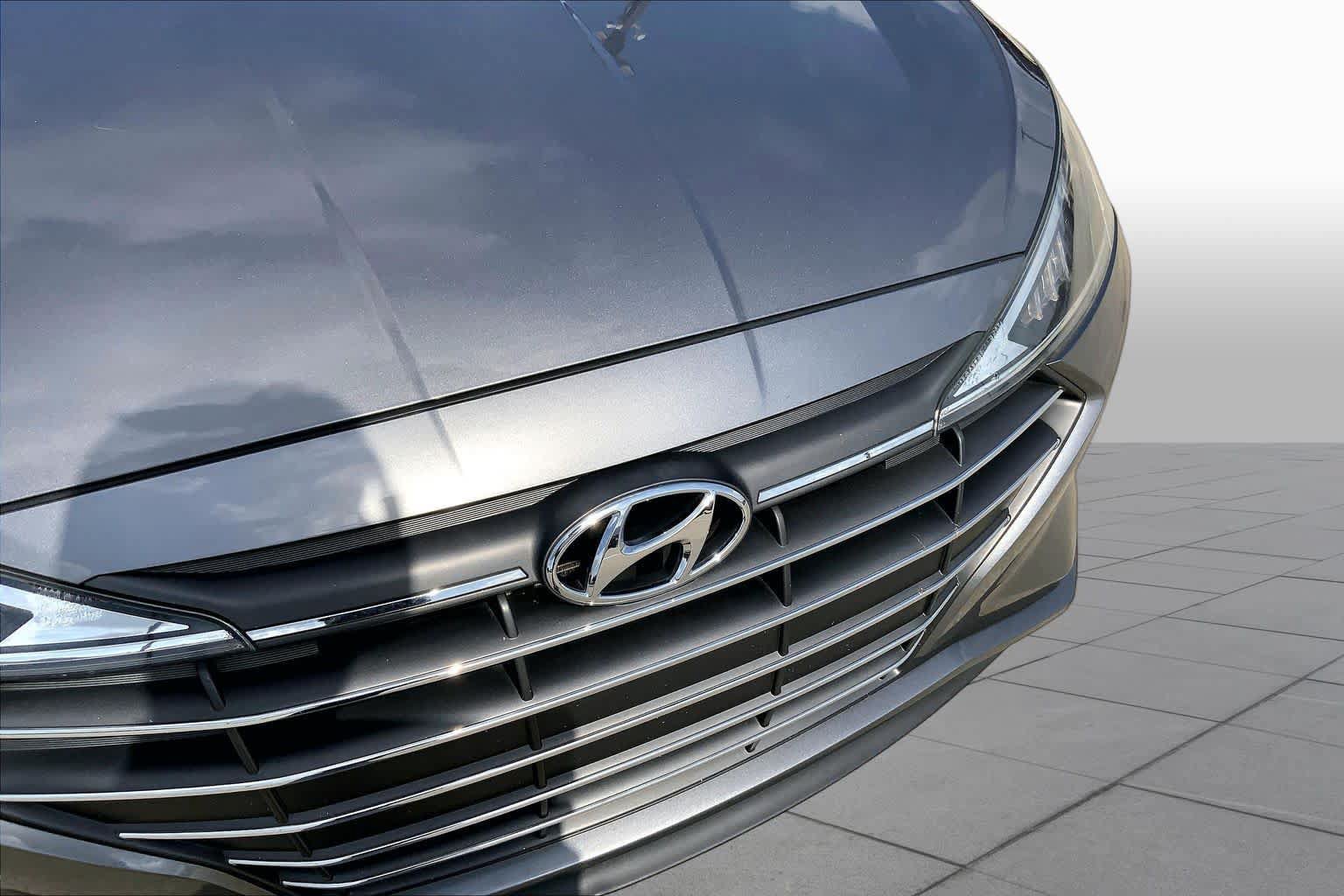 Used 2020 Hyundai Elantra Value Edition w/ Cargo Package (C1) FWD image 30