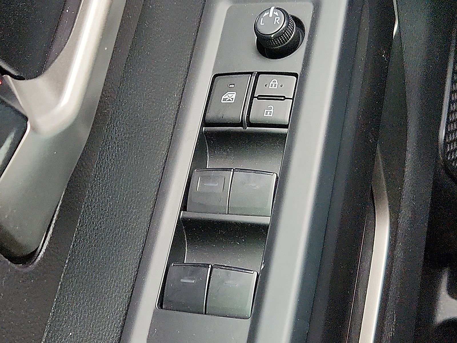 Used 2024 Toyota Tundra SR5 AWD/4WD image 22