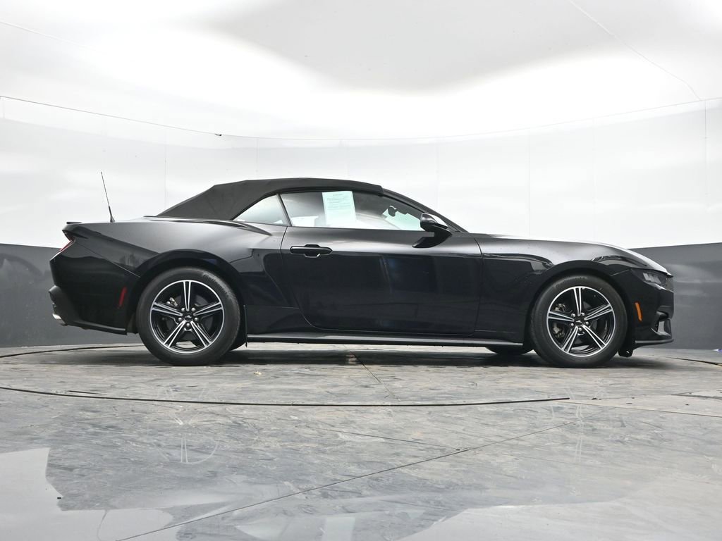 Used 2025 Ford Mustang Premium image 46