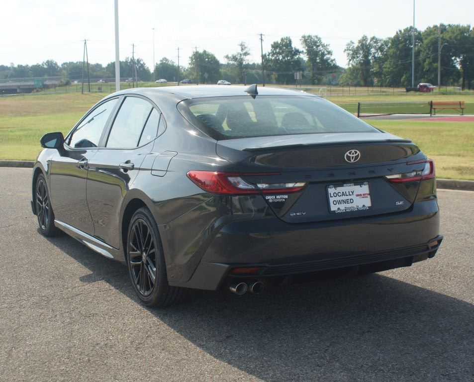 Used 2025 Toyota Camry SE FWD image 15