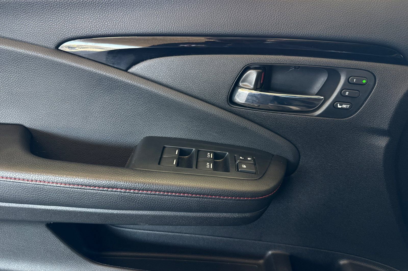 Used 2023 Honda Ridgeline Black Edition image 11