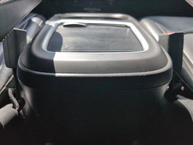Used 2019 Chrysler Pacifica Touring-L Plus w/ Advanced Safetytec Group FWD image 19