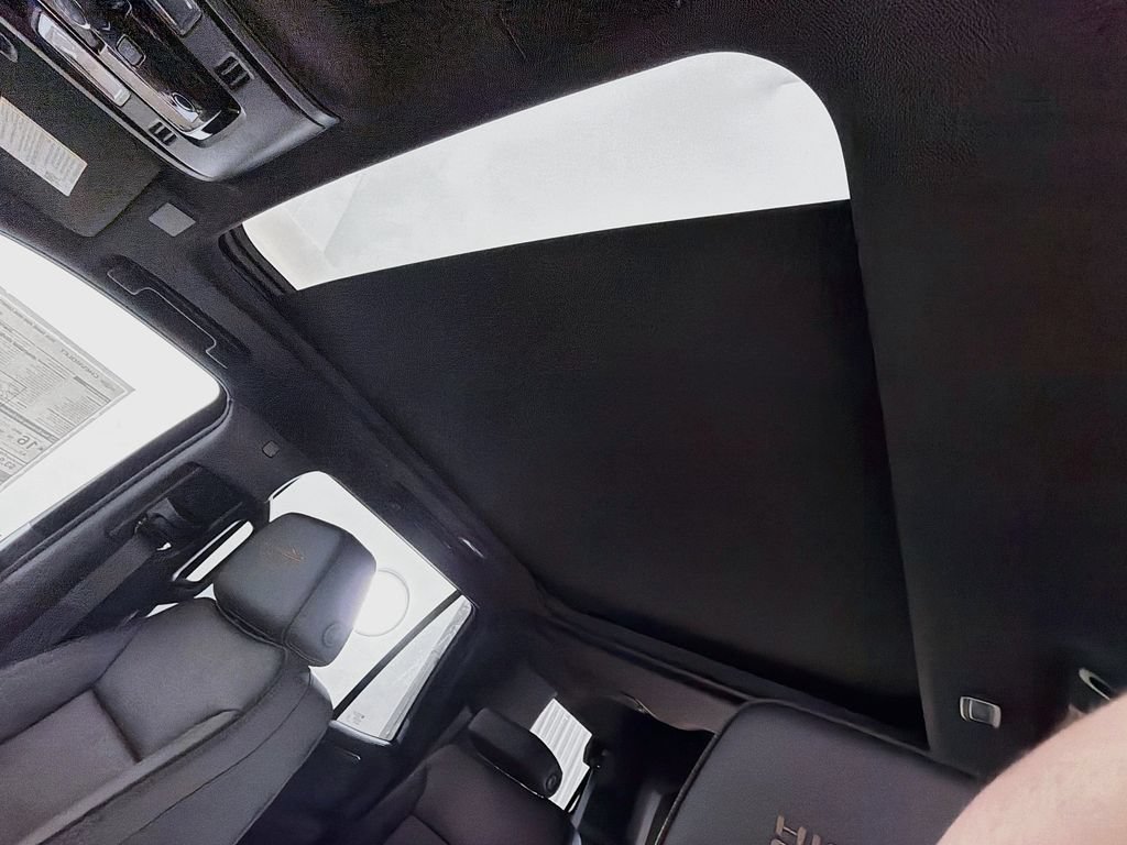 New 2026 Chevrolet Tahoe High Country AWD/4WD image 19