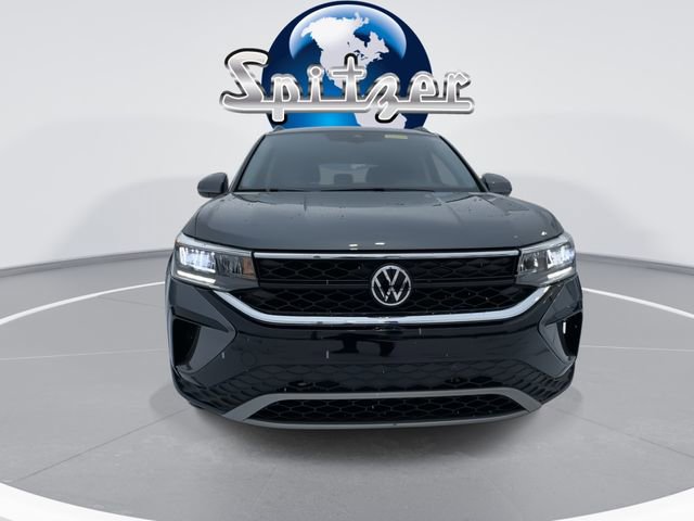 Used 2022 Volkswagen Taos SE image 3