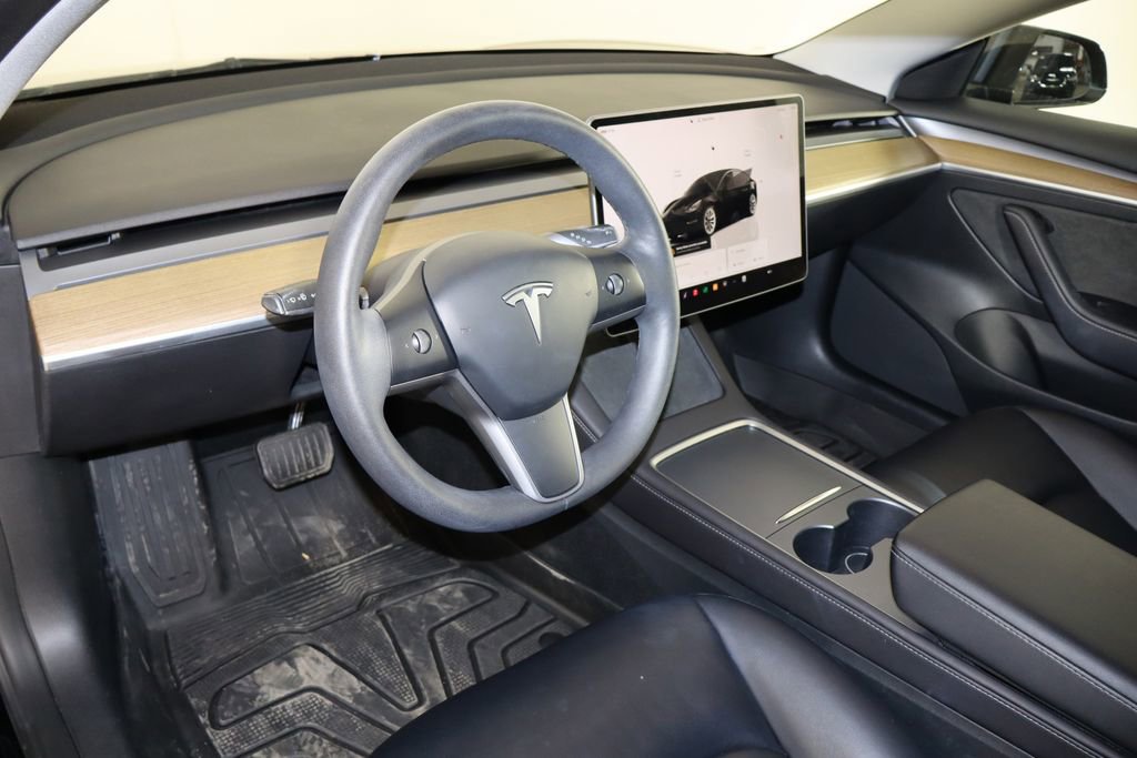 Used 2023 Tesla Model 3 Standard Range image 22