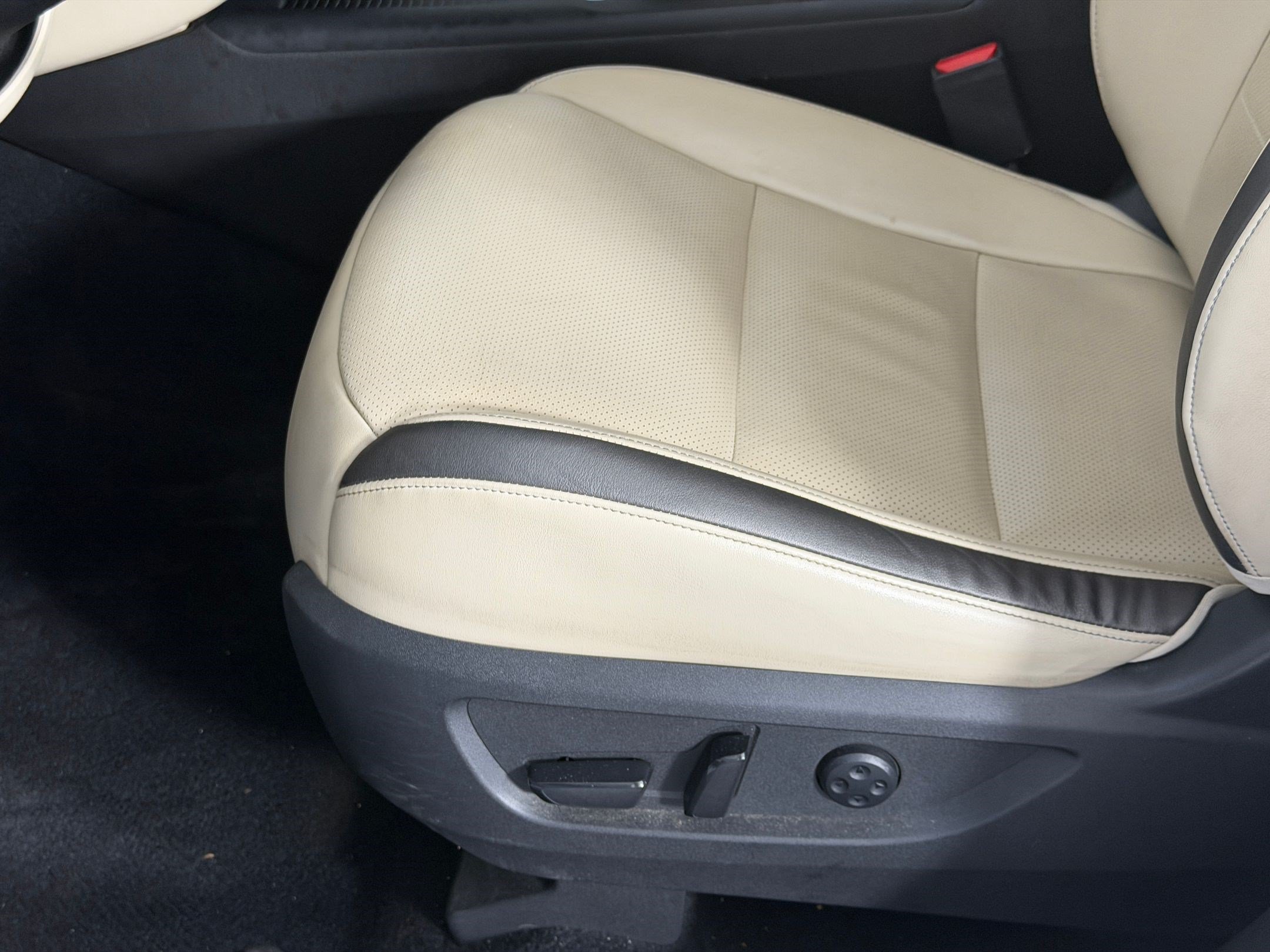 Used 2022 INFINITI QX50 Luxe FWD image 13