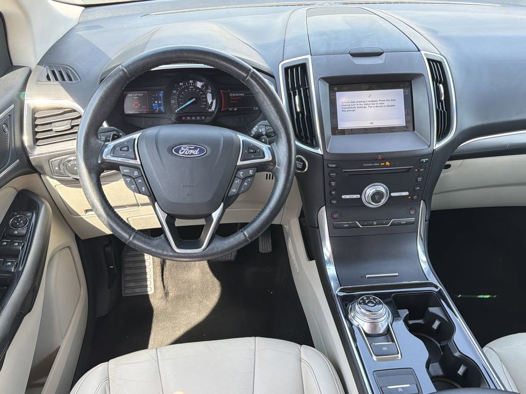 Used 2019 Ford Edge Titanium w/ Cold Weather Package image 23