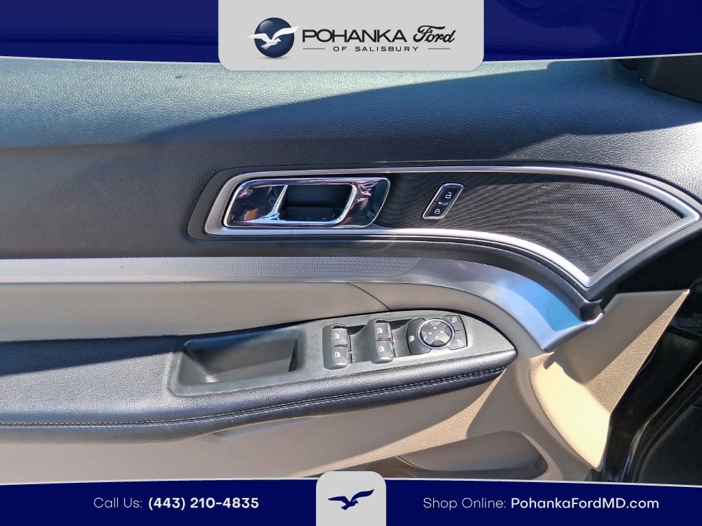 Used 2016 Ford Explorer XLT w/ Equipment Group 202A AWD/4WD image 10