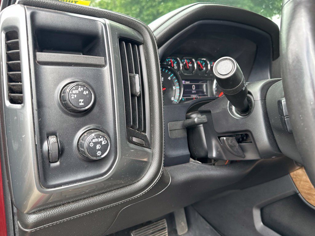 Used 2015 Chevrolet Silverado 1500 LTZ w/ LTZ Plus Package AWD/4WD image 24