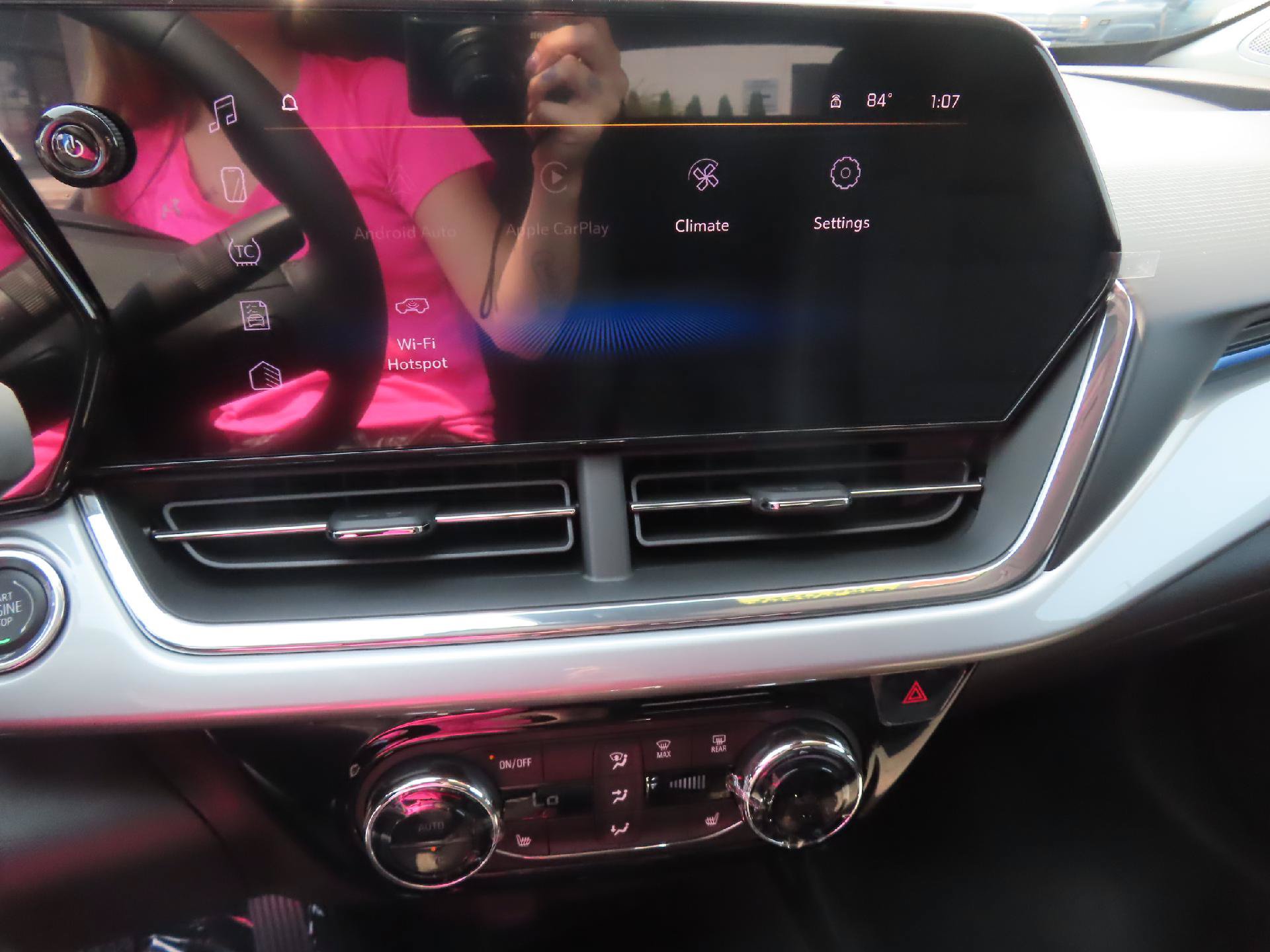 New 2026 Chevrolet Trax LT w/ Driver Confidence Package FWD image 29