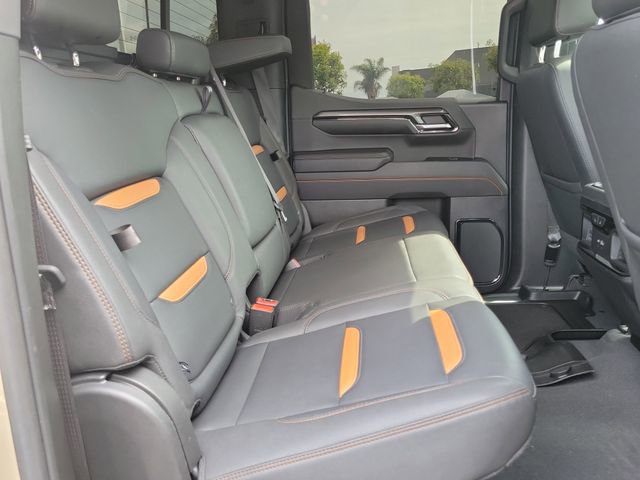 Used 2023 GMC Sierra 1500 AT4 w/ Technology Package AWD/4WD image 23