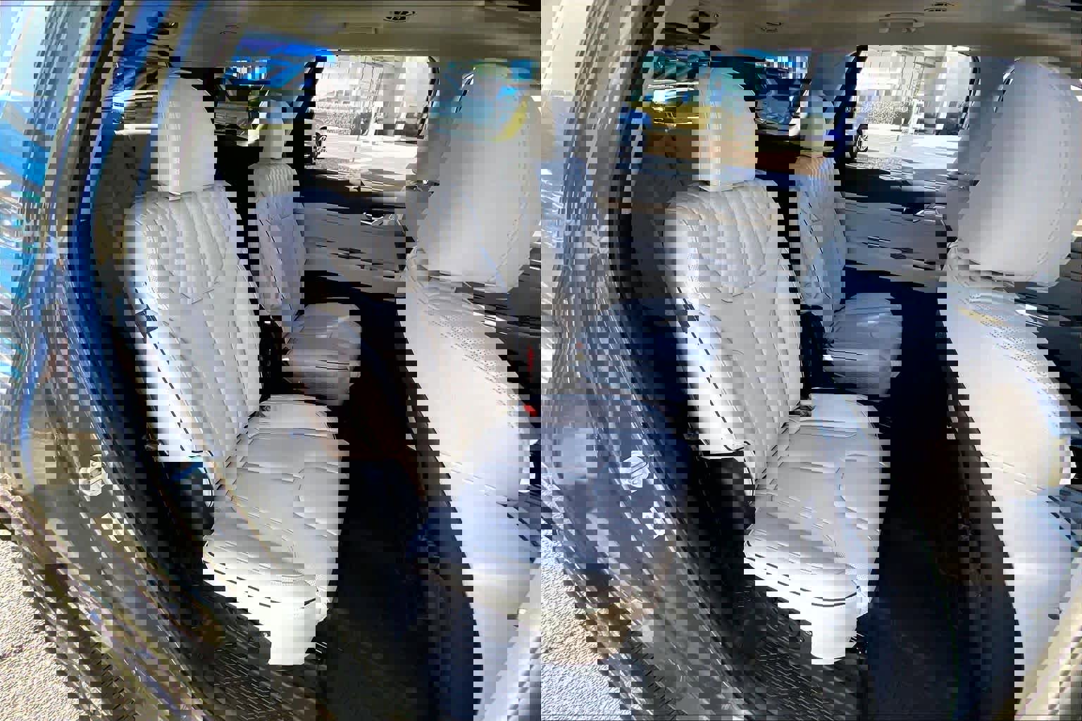 Used 2025 Hyundai Palisade Limited image 19