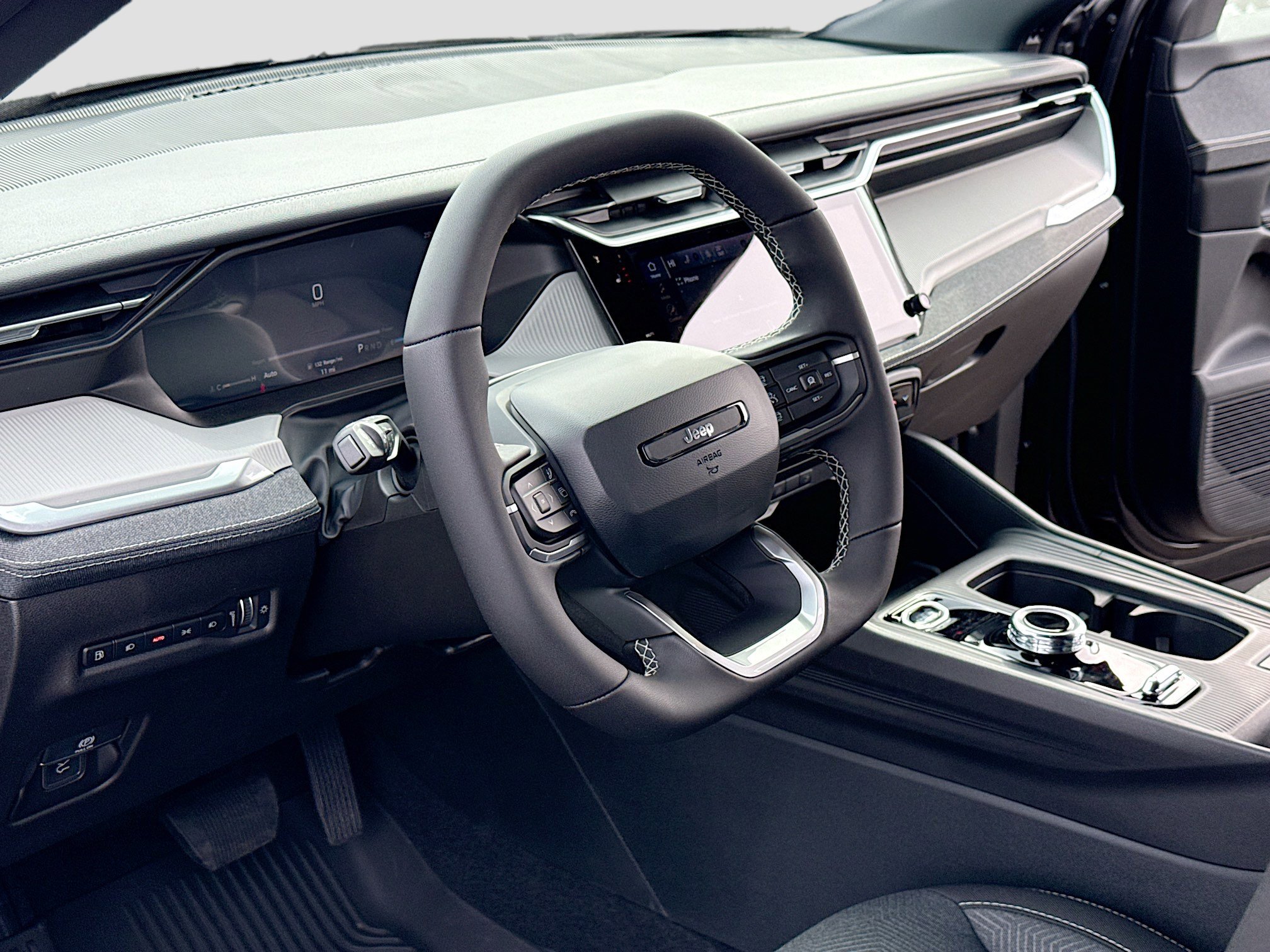 New 2026 Jeep Cherokee Laredo image 4