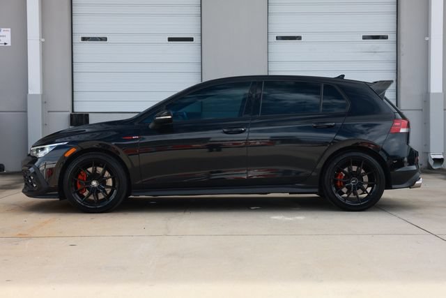 Used 2022 Volkswagen GTI SE FWD image 4