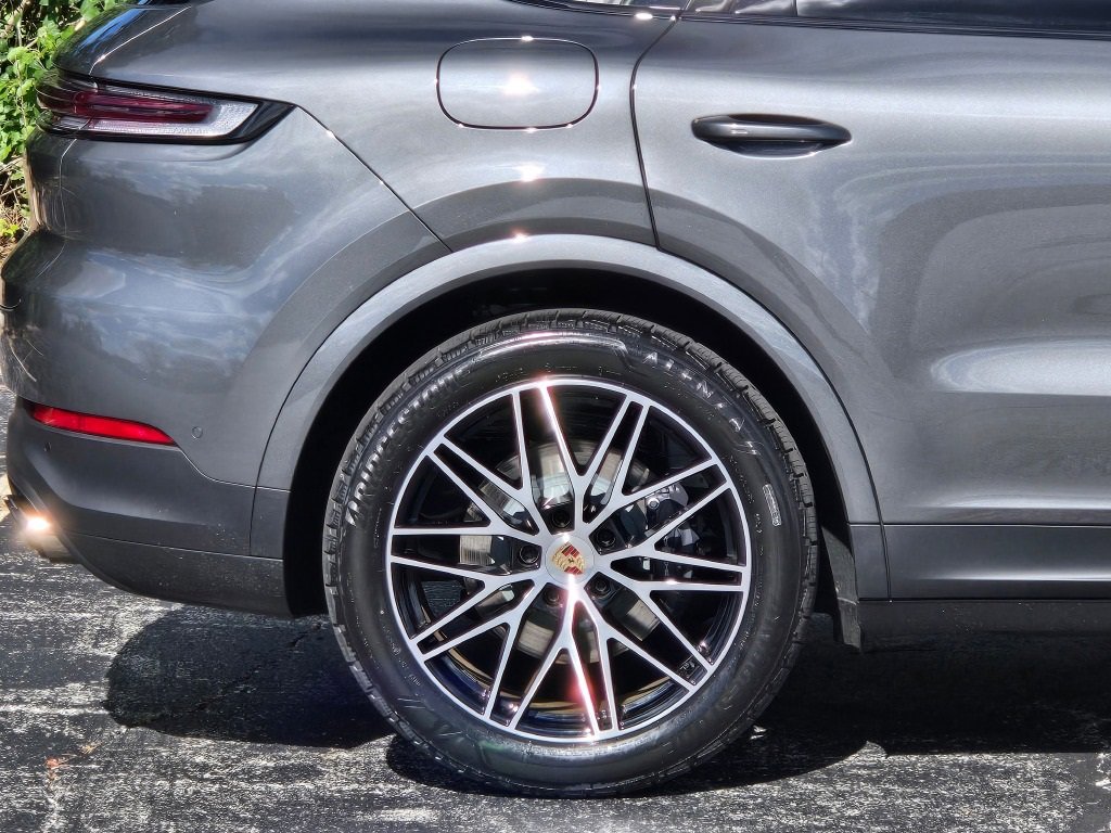 New 2026 Porsche Cayenne E-Hybrid image 15