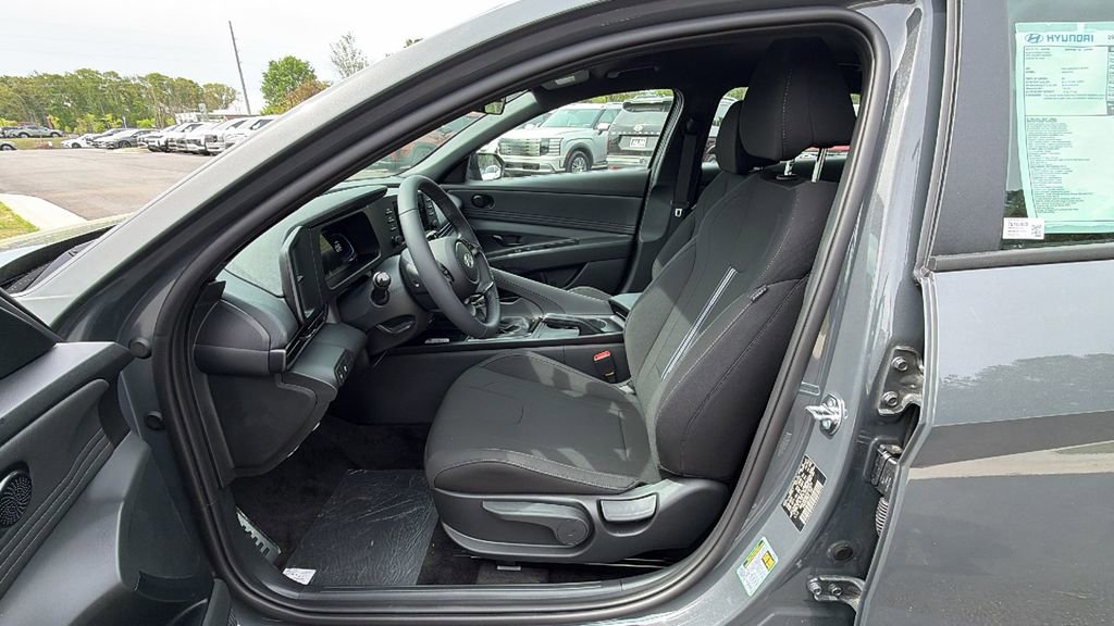 New 2026 Hyundai Elantra Sport image 9