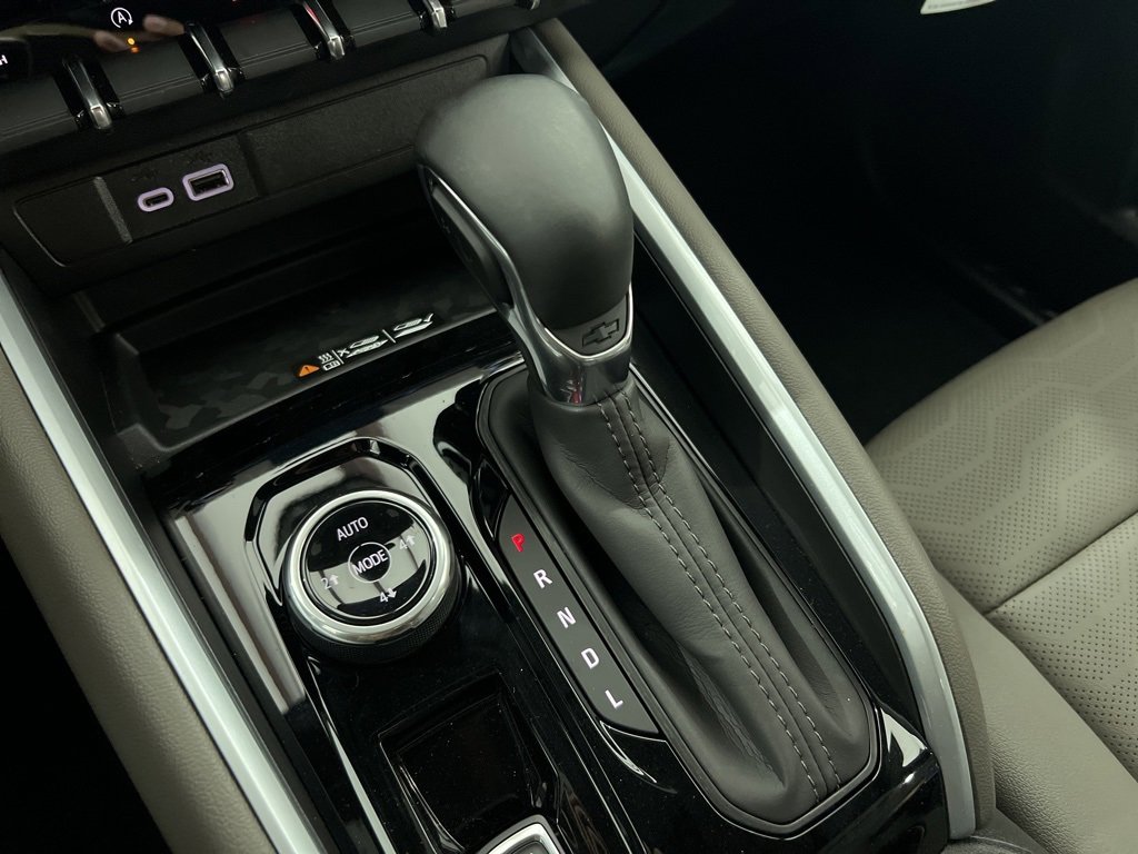 New 2025 Chevrolet Colorado ZR2 w/ Midnight Edition image 15