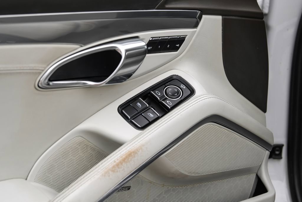 Used 2014 Porsche 911 Turbo AWD/4WD image 41