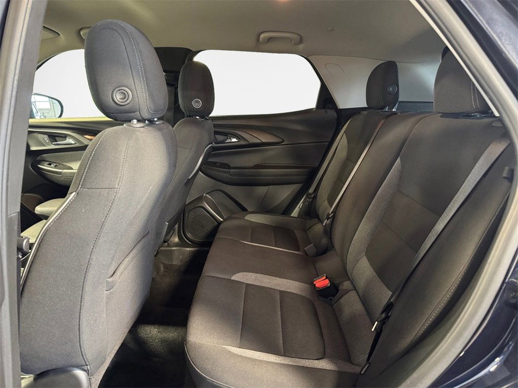 Used 2021 Chevrolet TrailBlazer LT w/ Convenience Package image 24