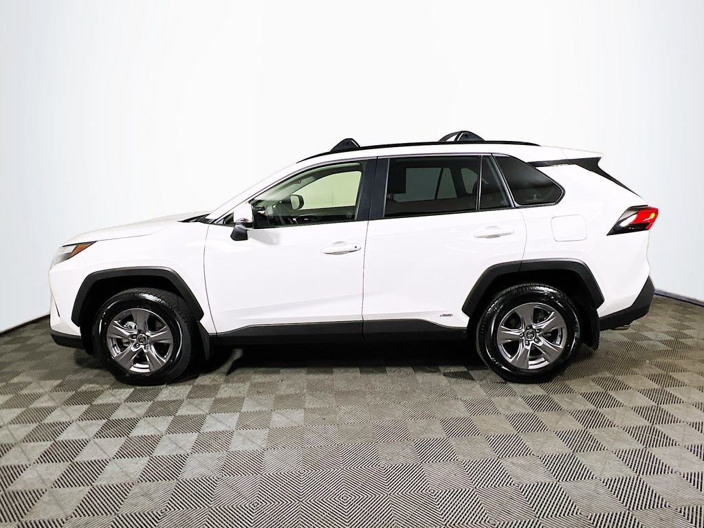 Certified 2025 Toyota RAV4 XLE w/ Convenience Package AWD/4WD image 5