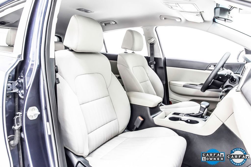 Used 2022 Kia Sportage LX image 32