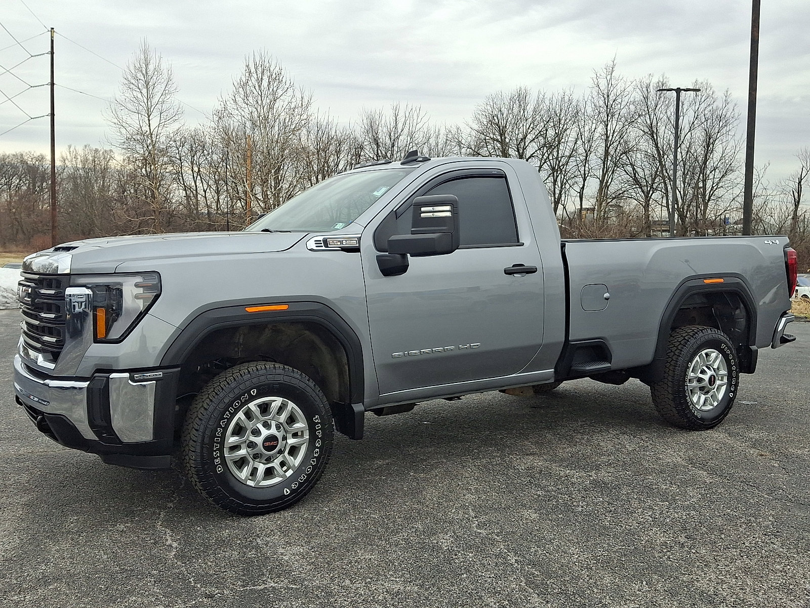 Used 2024 GMC Sierra 2500 Pro w/ Convenience Package image 4